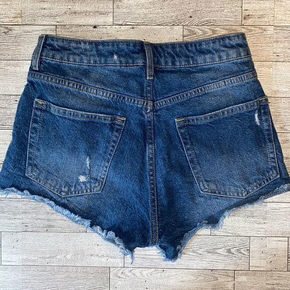 Divided, High Rise, Distressed Denim, Micro Shorts - Picture 3 of 14